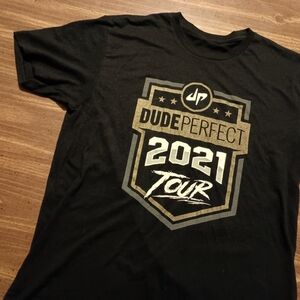 DUDE PERFECT TOUR T-SHIRT - Medium // 2021 Live Show Concert Tee Shirt